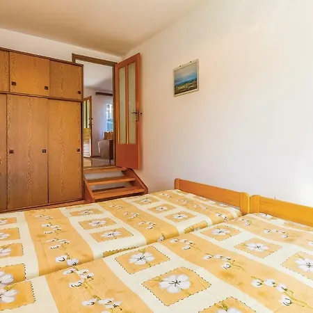 Setaliste Vladimira Nazora Apartman *